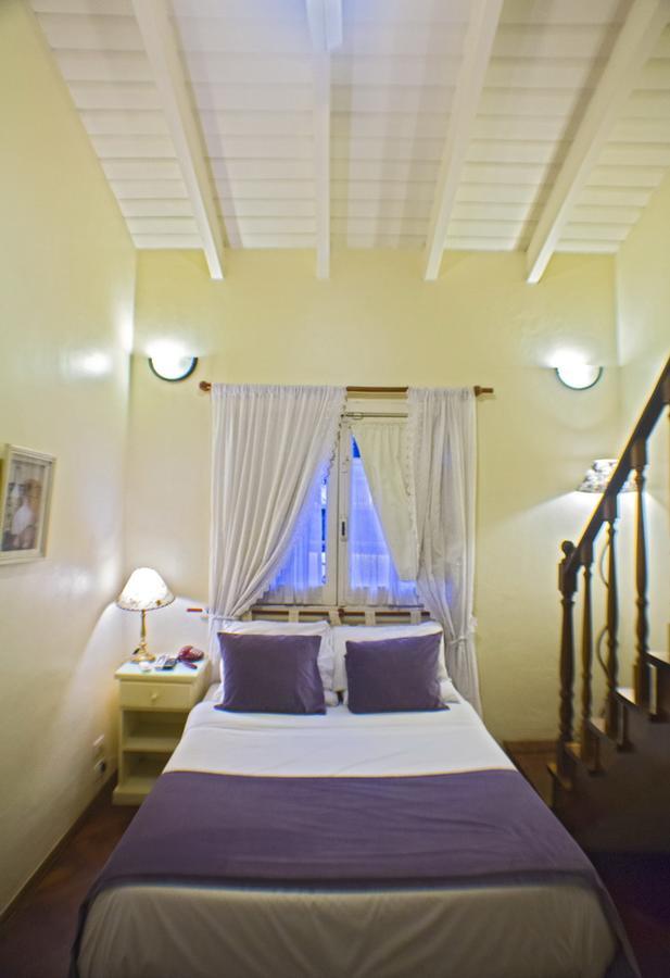 Bernie'S Bed & Breakfast , A 3 Kilometros Del Aerop Ezeiza, Van ,In-Out, Free Ezeiza Airport Exterior photo