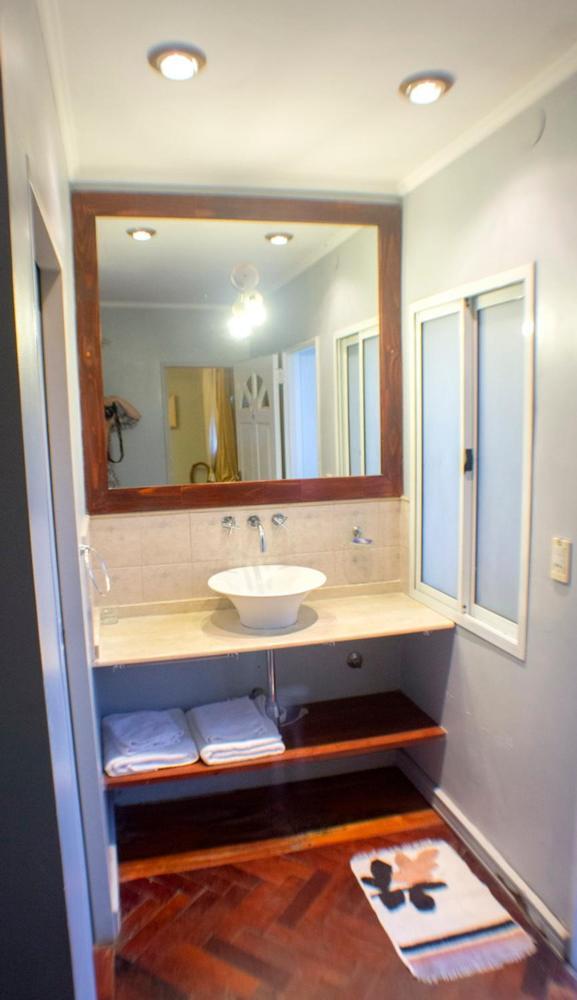 Bernie'S Bed & Breakfast , A 3 Kilometros Del Aerop Ezeiza, Van ,In-Out, Free Ezeiza Airport Exterior photo
